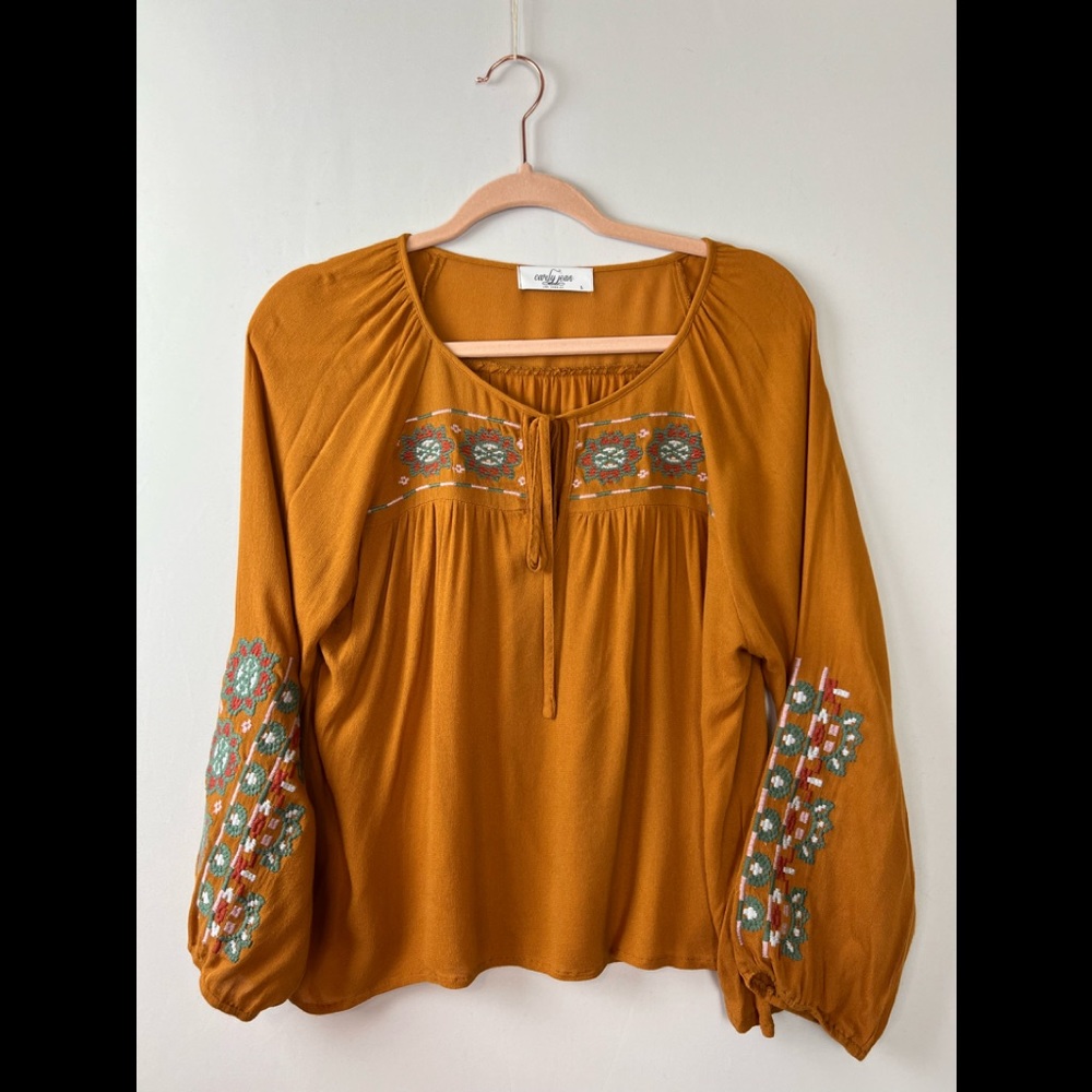 Carly Jean Los Angeles blouse size L